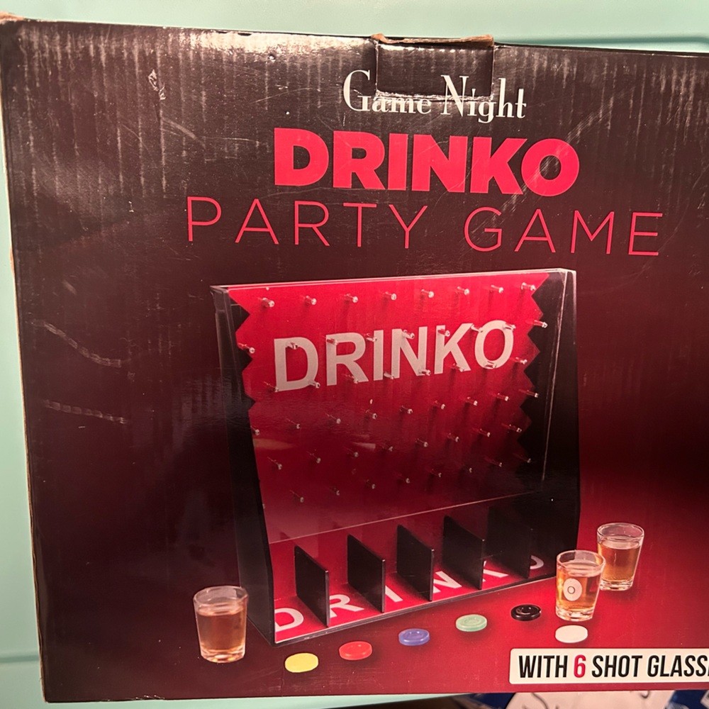NIB Game night party game called Drinko. Similar to the price is right Plinko.